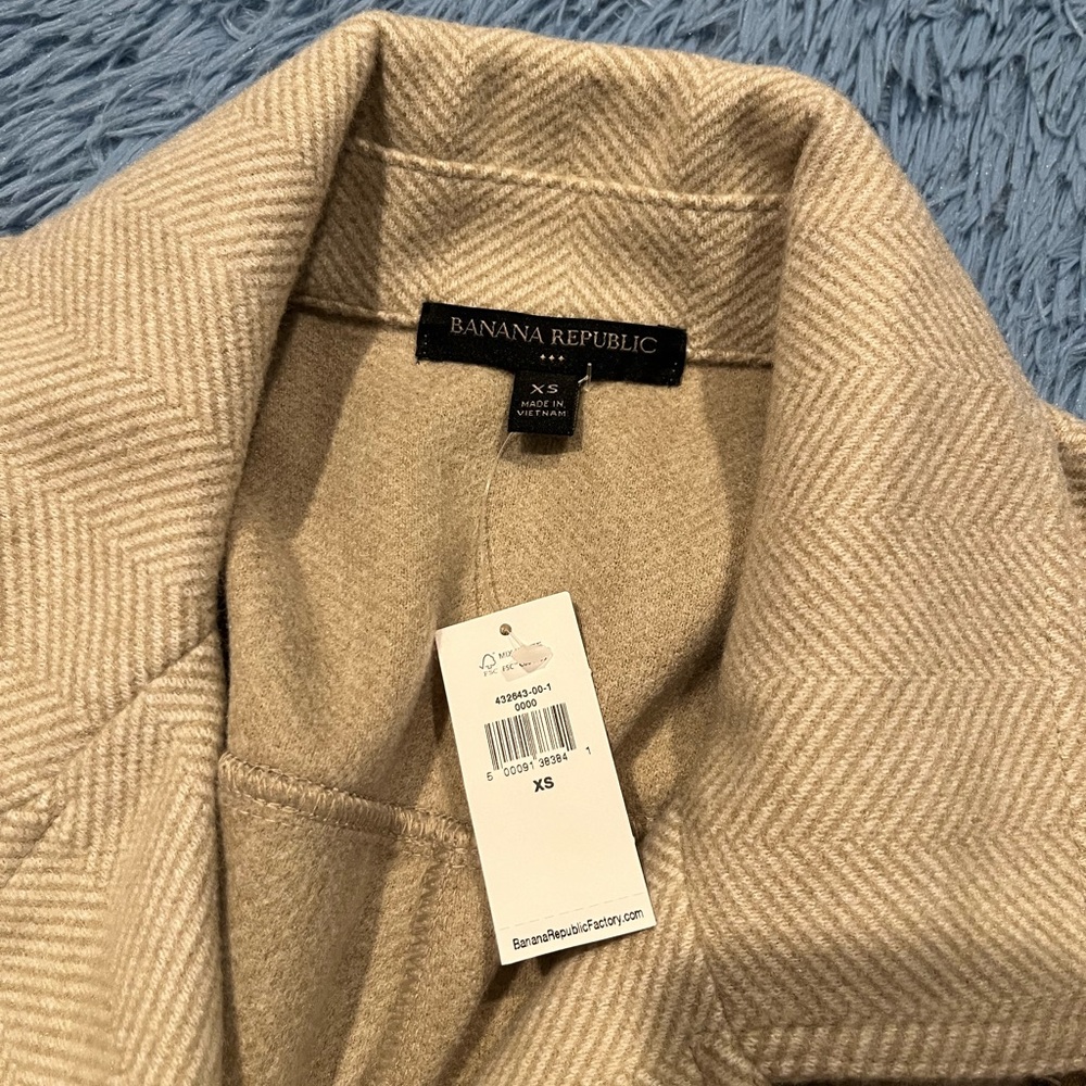 Women’s jacket - Picture 2 of 3